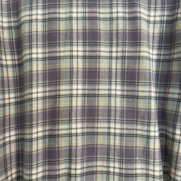 Women’s Eddie Bauer Flannel Shirt (medium) - Picture 6 of 6